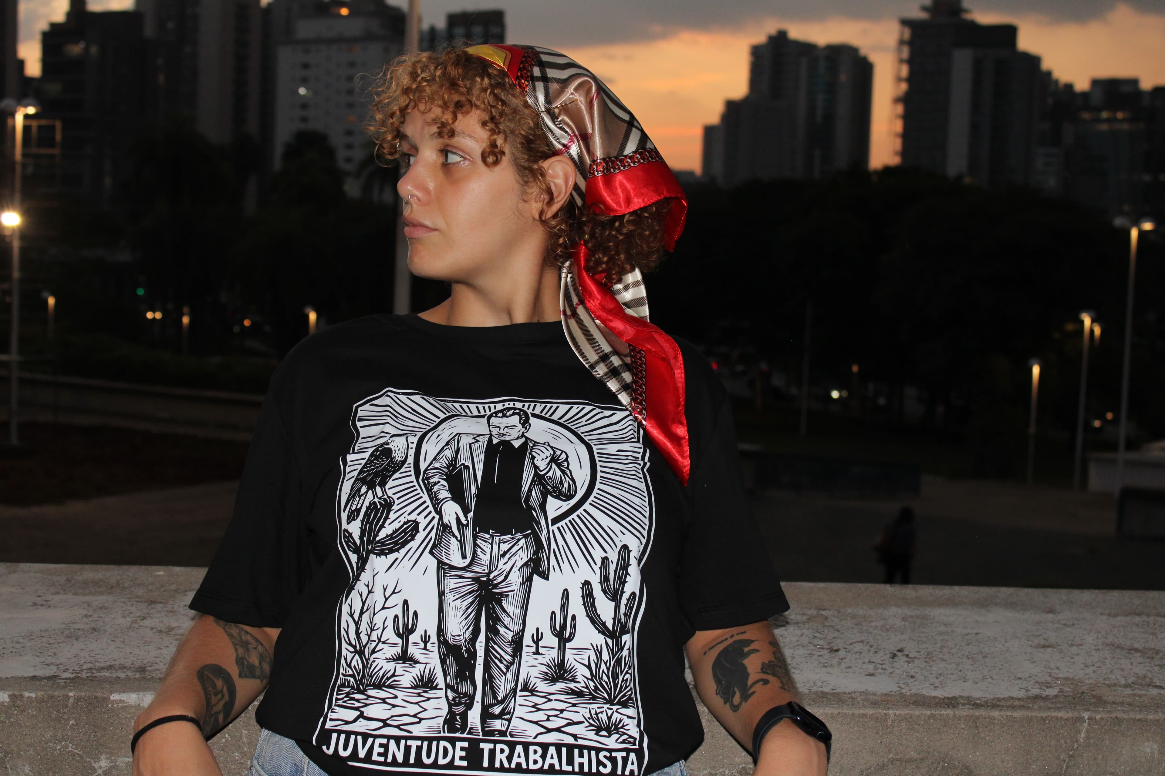 Camiseta O Legalista em Cordel 4